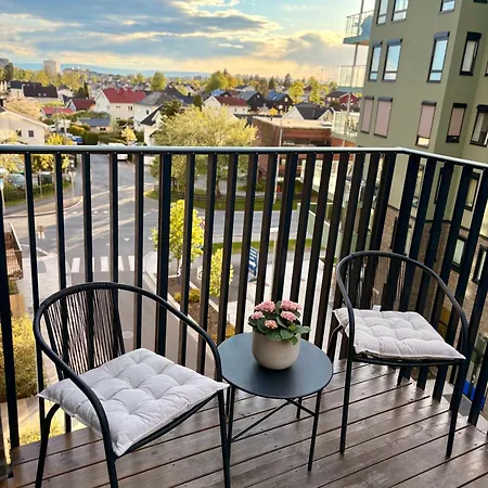 Lejlighed With A Sunny Balcony In Oslo